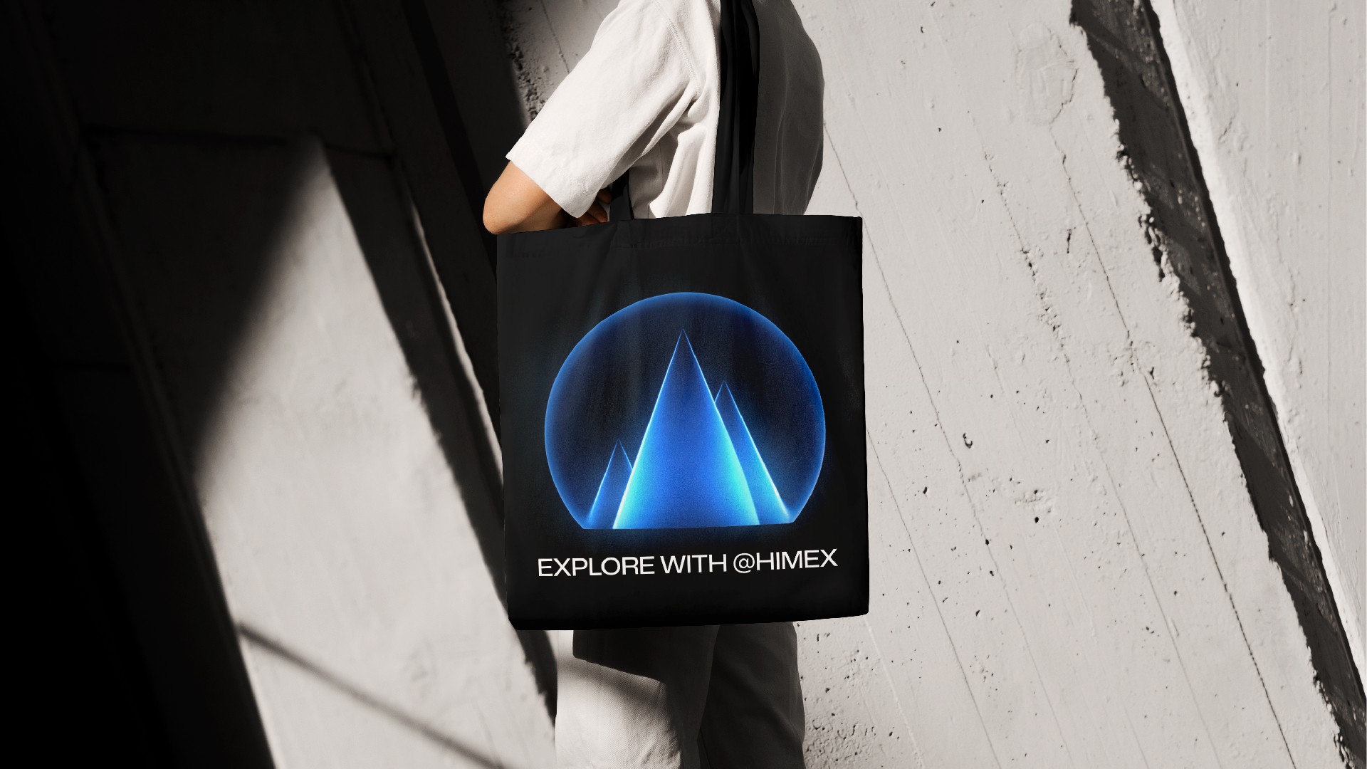 探路者HIMEX品(pin)牌設(shè)計(ji)